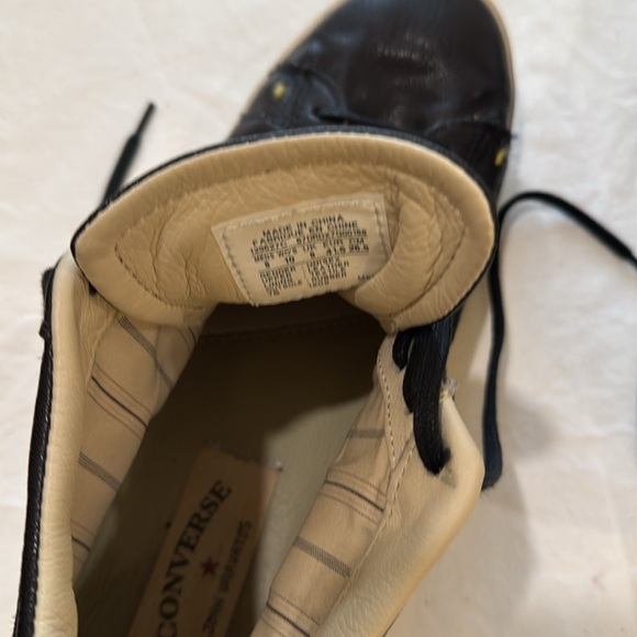 Converse Allstars John Varvatos ,Size 8 In Black/Gold Leather - Picture 8 of 9